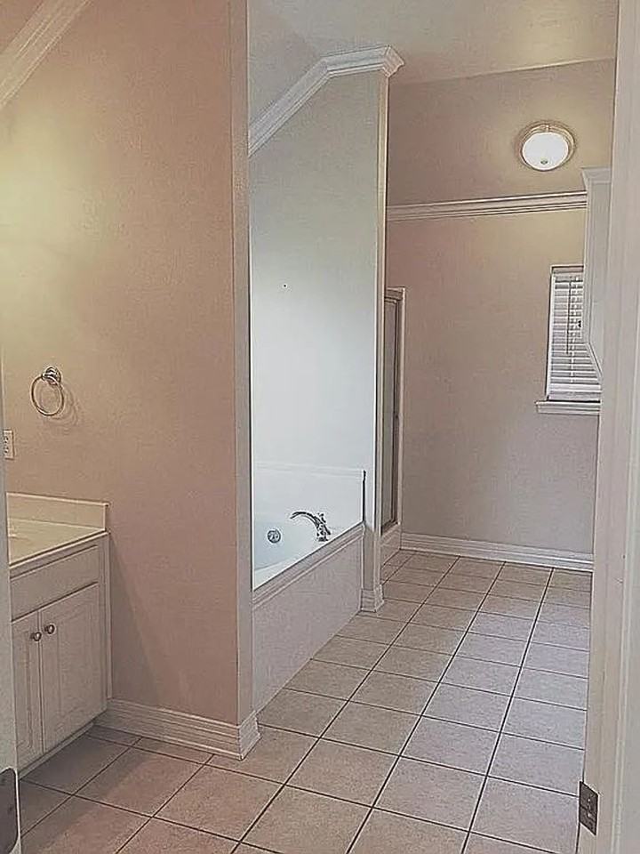 6011 Jason St - Photo 5 of 9