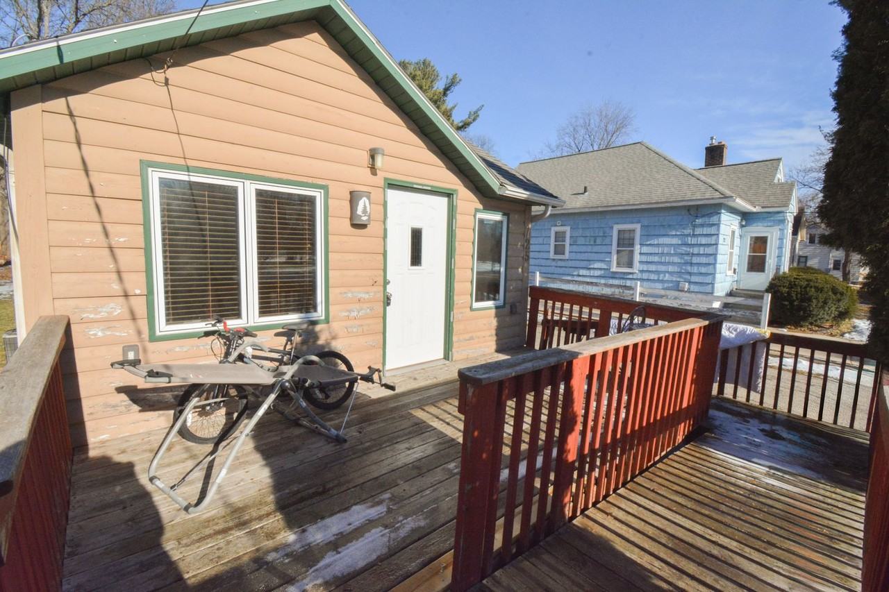 725 7th St Nw - Photo 3 of 14