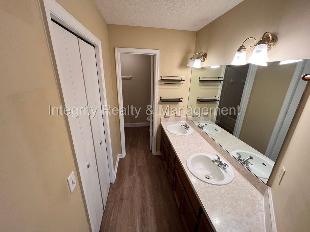 1792 Creek Bank Dr - Photo 7 of 17