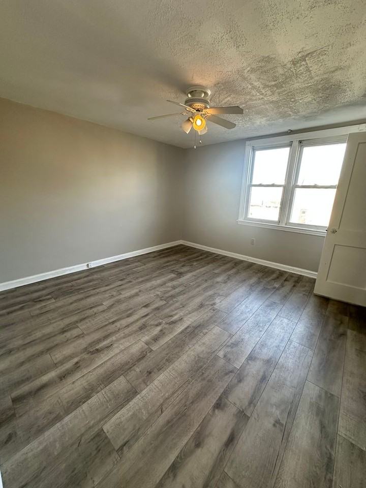 228 Weymouth Rd - Photo 7 of 14