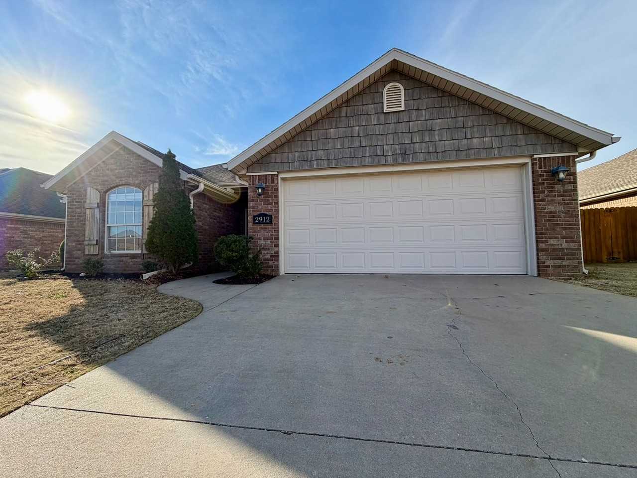 2912 S D Pl - Photo 2 of 21