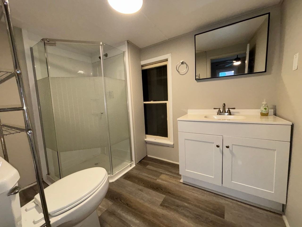 411 S Oak St - Photo 7 of 15