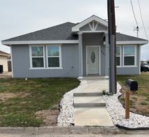 featured image of 201 E Gutierrez St