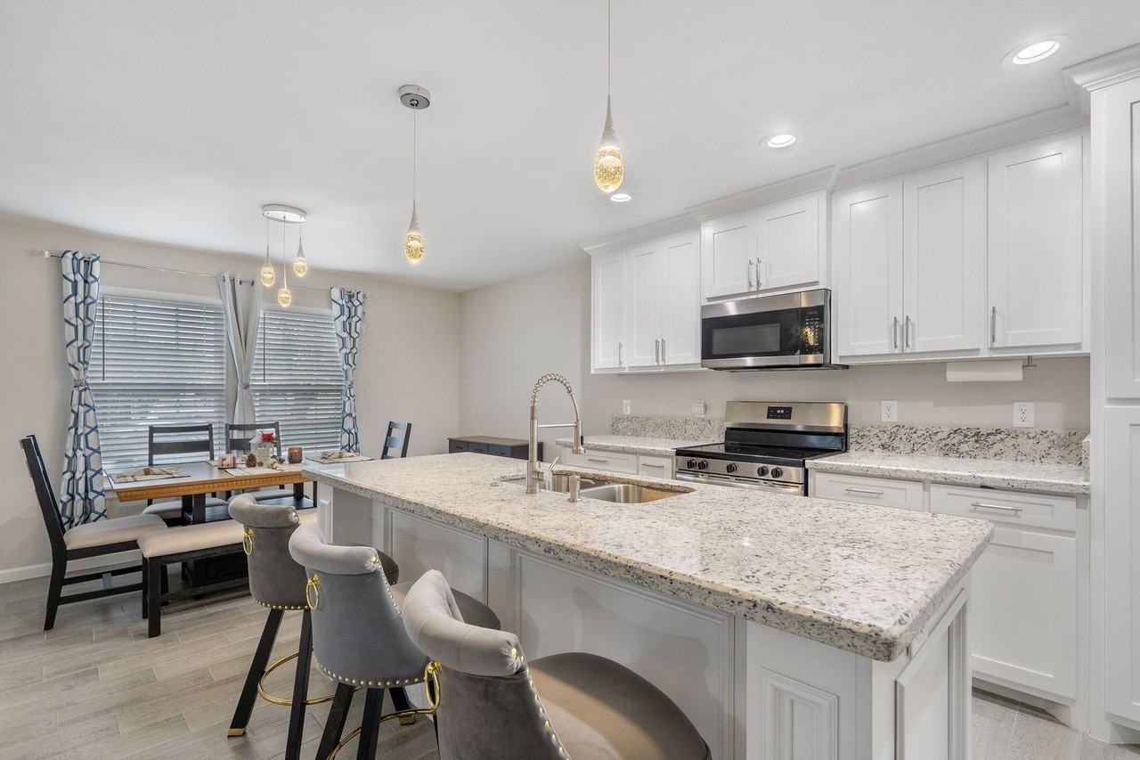 201 E Gutierrez St - Photo 6 of 22