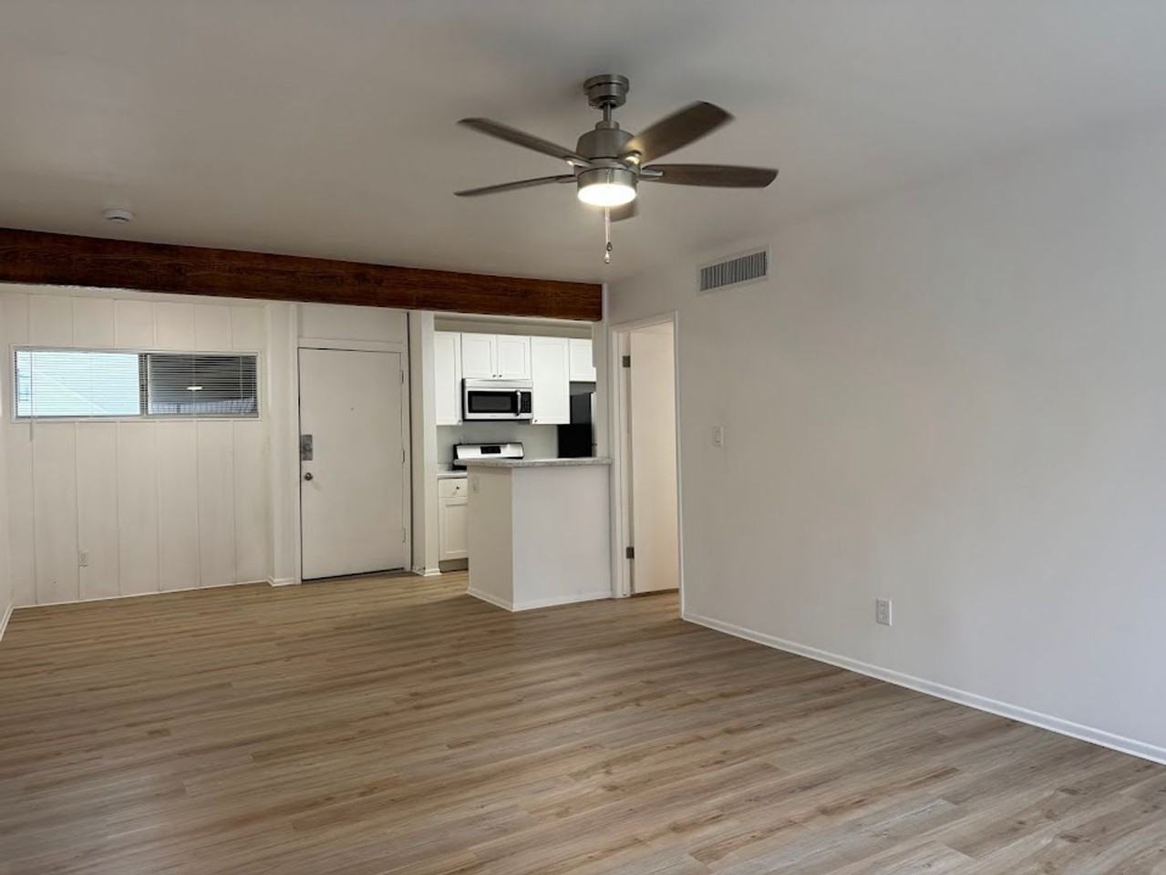 1701 W Tuckey Ln #132 - Photo 5 of 20