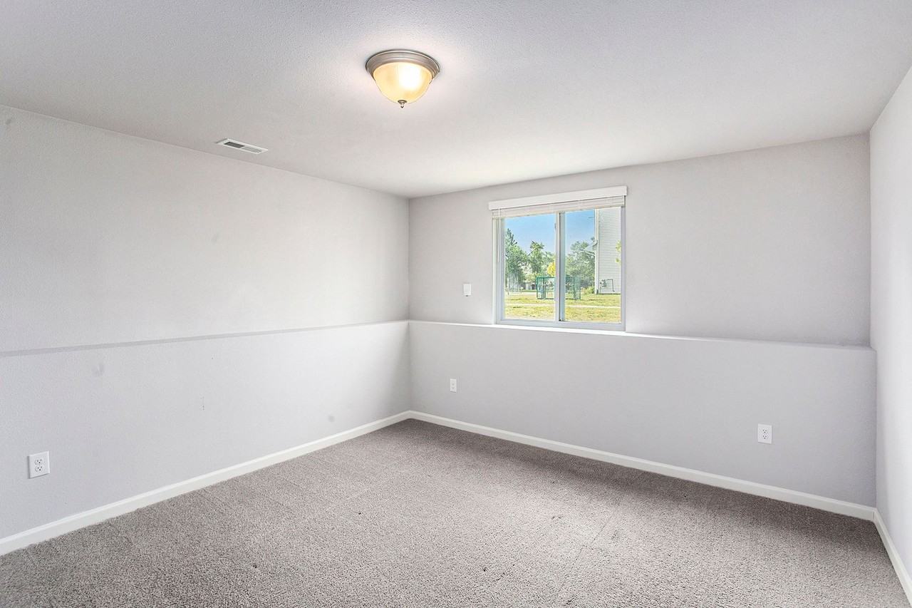 291 Hidden Meadows Dr - Photo 2 of 22