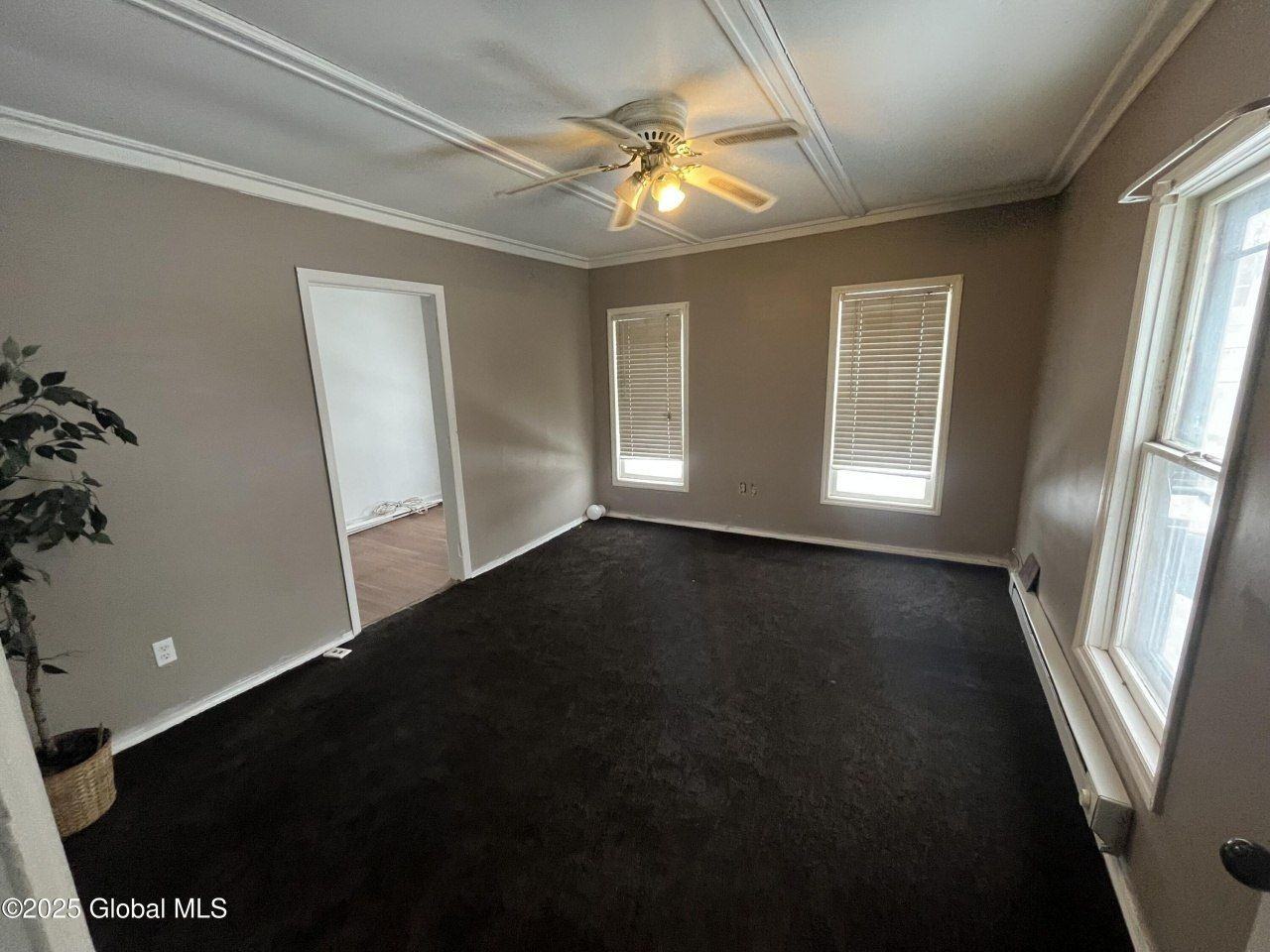 520 N Market St - Photo 7 of 14