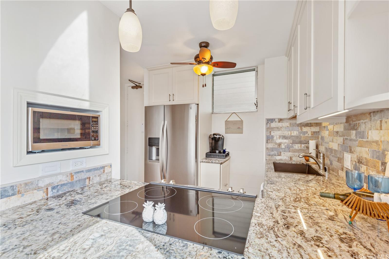 1848 Kahakai Dr #1801 - Photo 7 of 26