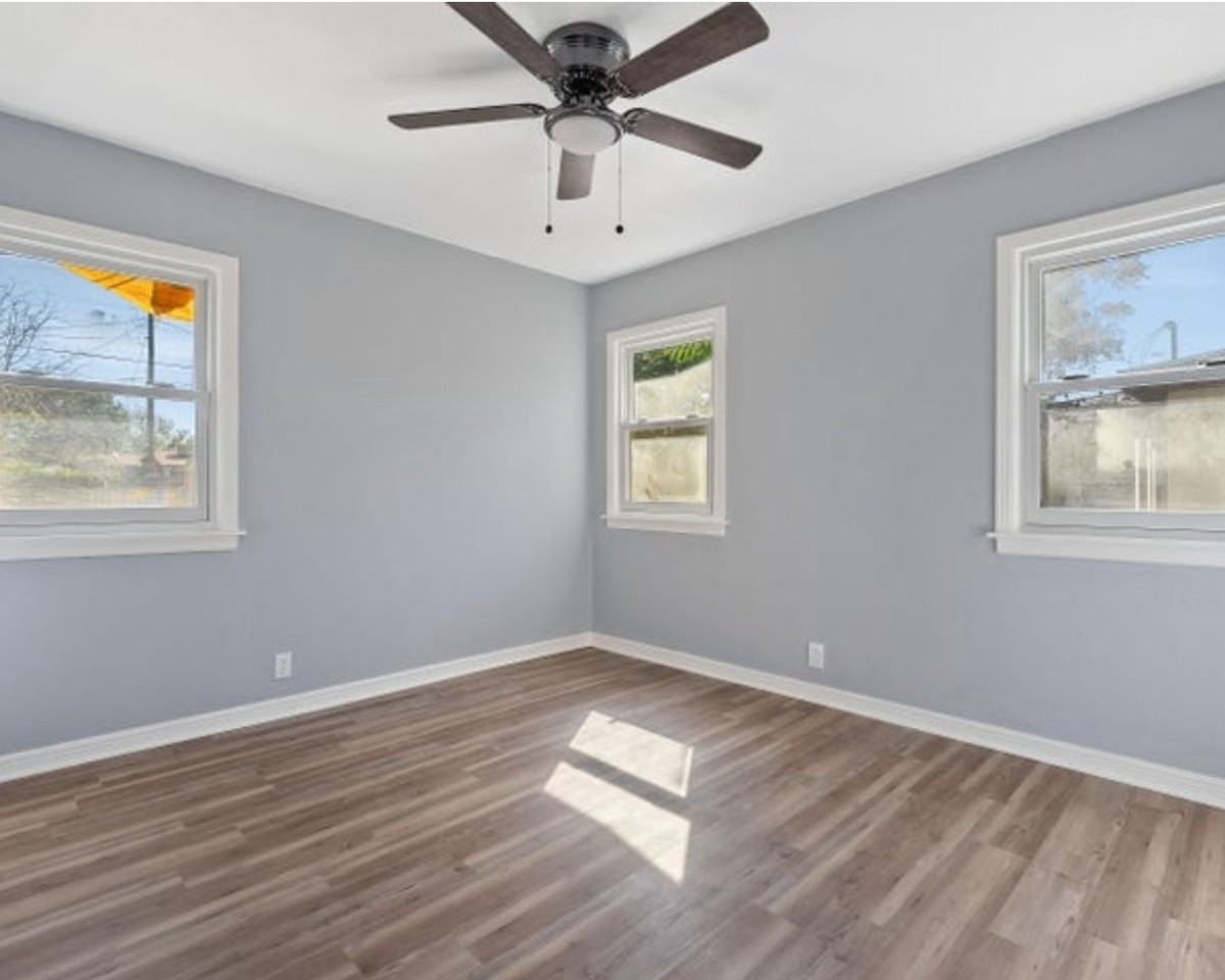 6103 Avenue S - Photo 5 of 10