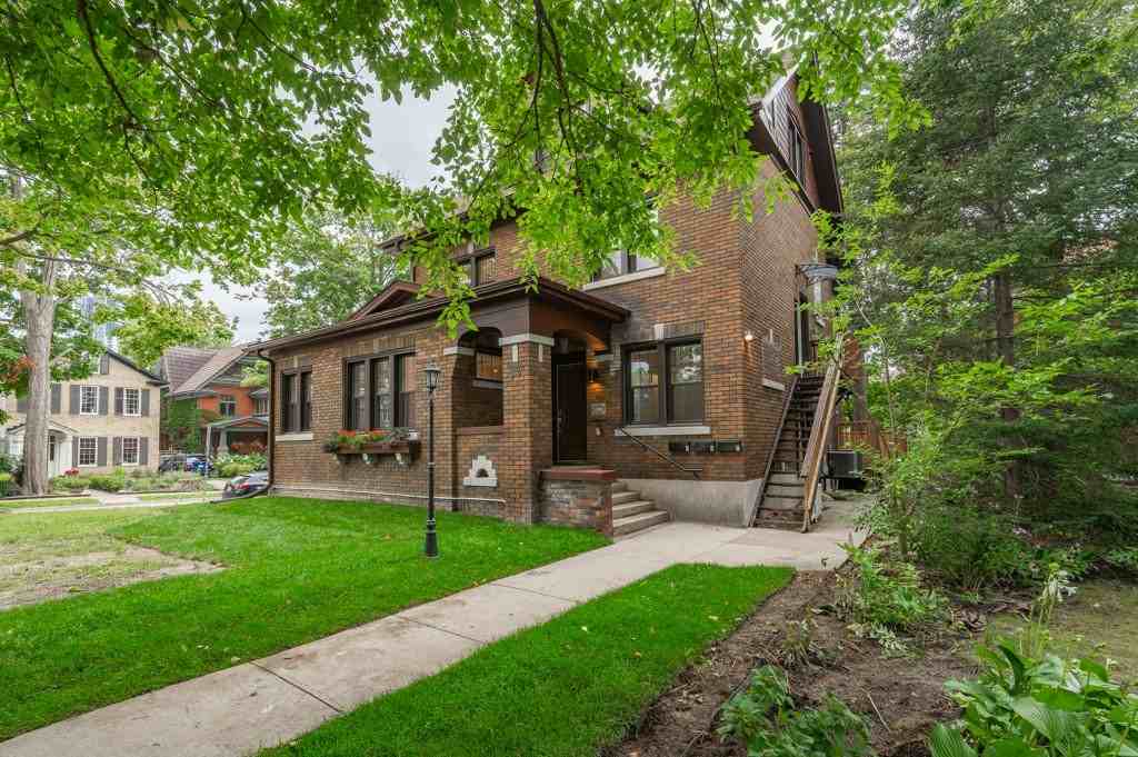 53 Margaret Avenue #A - Photo 3 of 34