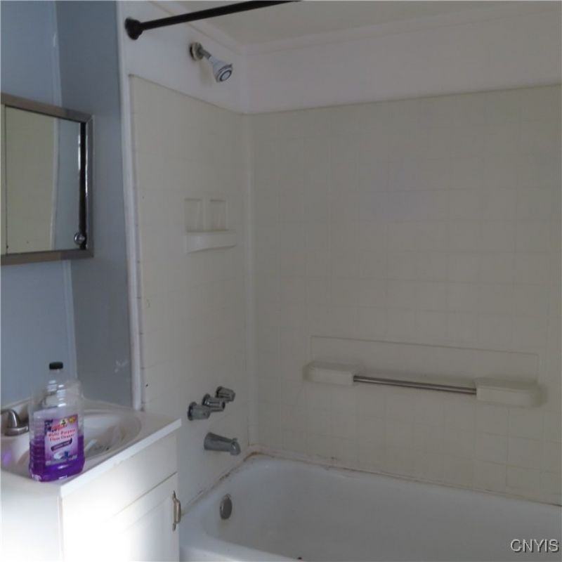 540 Teall Ave - Photo 6 of 38