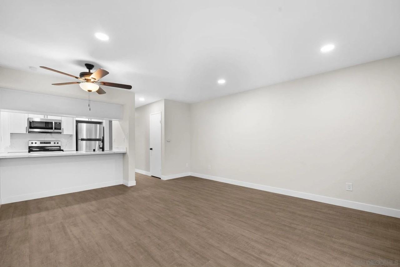 748 N 3rd St Apt Q - Photo 6 of 16