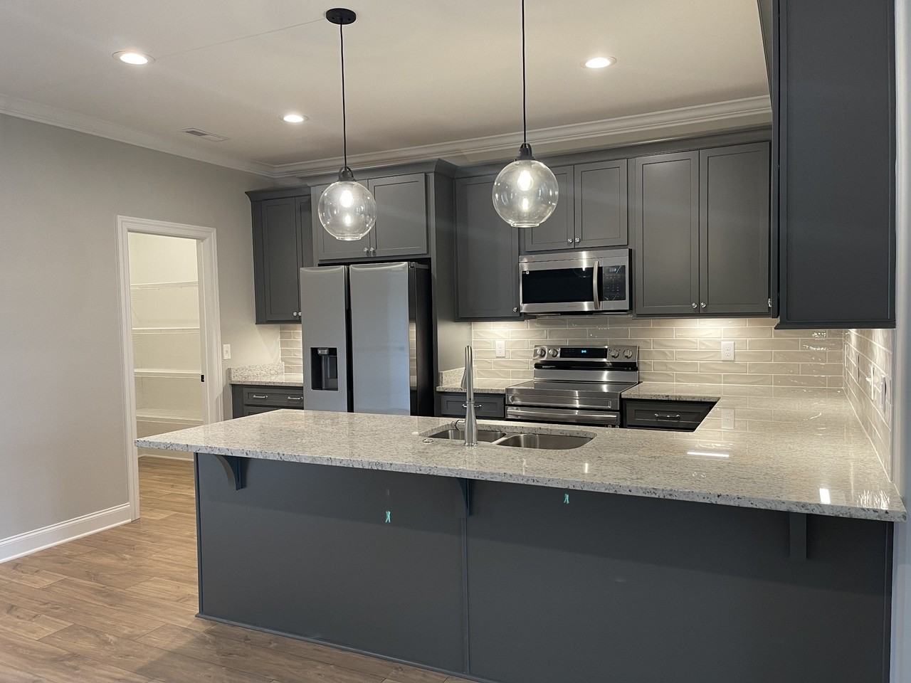 1446 Rebecca Johns Dr - Photo 4 of 29