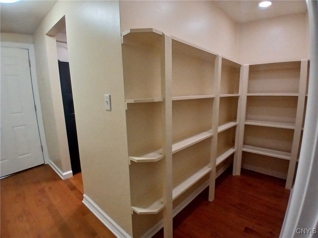 494 Idlewood Blvd - Photo 7 of 15