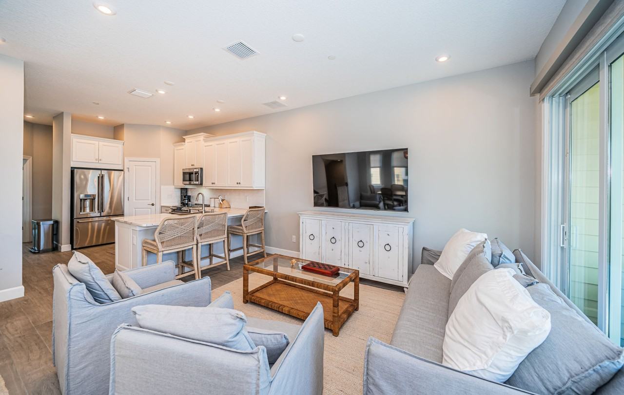 2509 Coral Ct - Photo 7 of 46