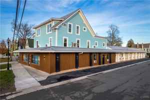 featured image of 1104 Main St