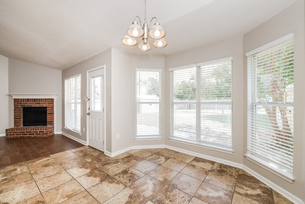 7762 Parkview Cir E - Photo 5 of 16