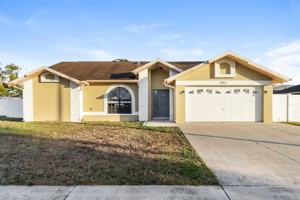 featured image of 8823 Gum Tree Ave