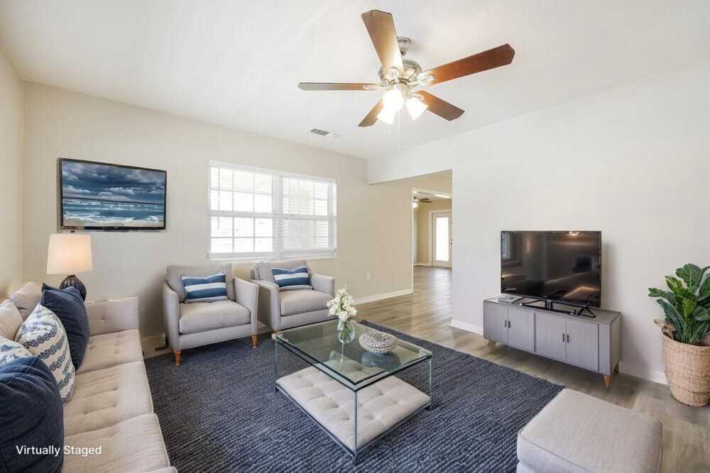 5 Victoria Dr - Photo 3 of 19