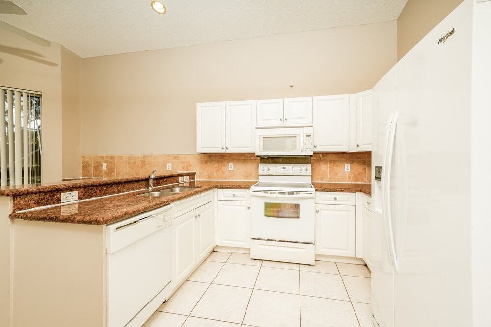 6351 Branchwood Dr - Photo 7 of 16