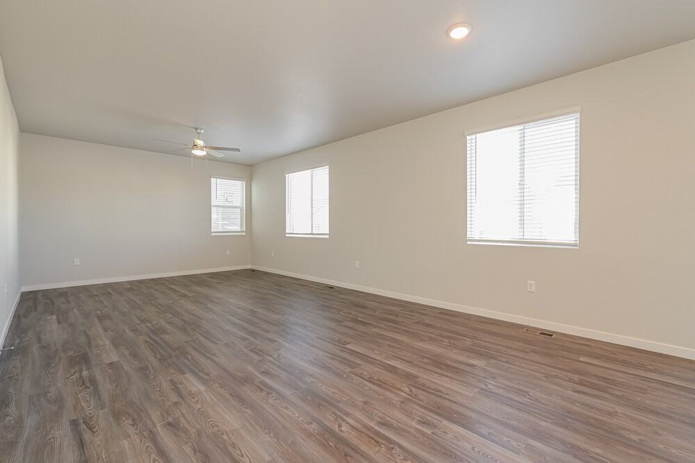 1431 Orchard St - Photo 6 of 17