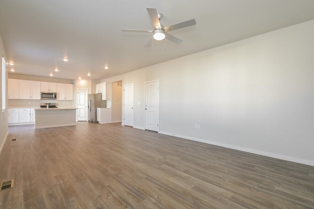 1431 Orchard St - Photo 7 of 17