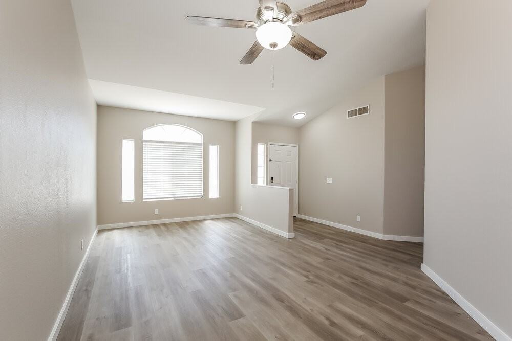 5908 Cherry Falls Ct - Photo 3 of 16