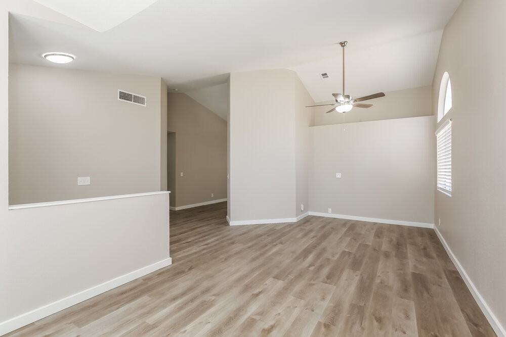 5908 Cherry Falls Ct - Photo 4 of 16