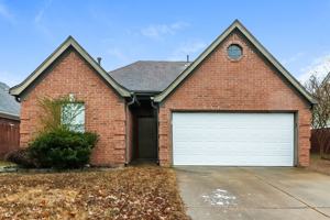 featured image of 7642 Fox Hunt Dr E