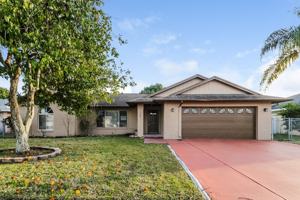 featured image of 2782 Muscatello St