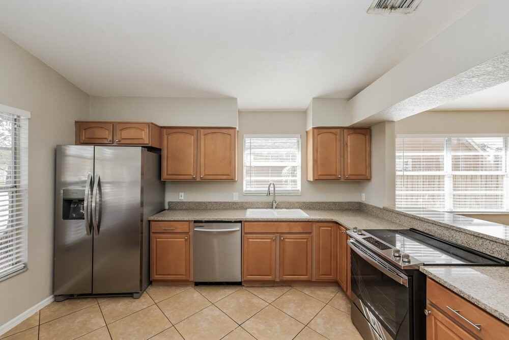 11214 Elmfield Dr - Photo 7 of 16