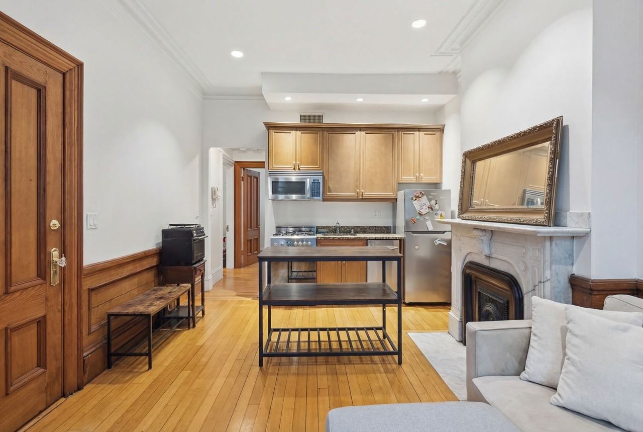 1612 Tremont St #1 - Photo 3 of 30