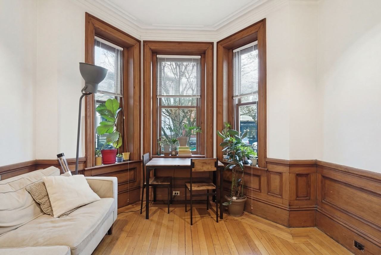 1612 Tremont St #1 - Photo 4 of 30