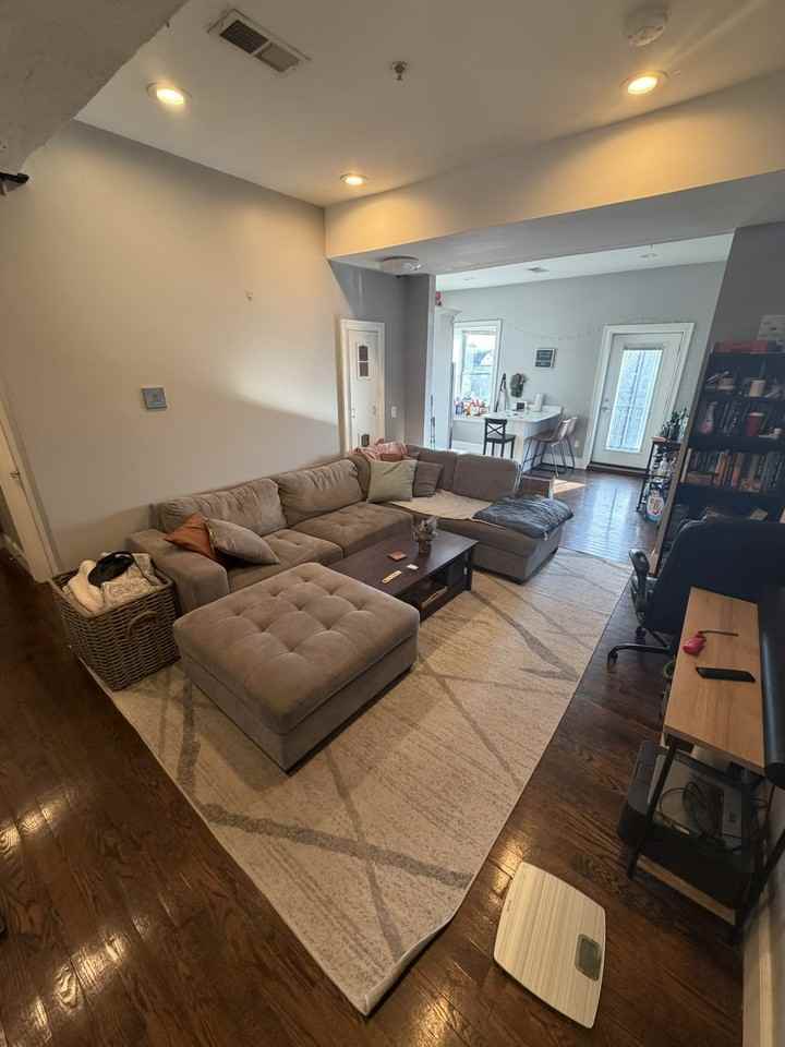 W 4th St #3A - Photo 2 of 12