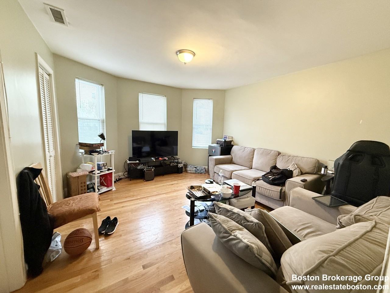 3977 Washington St #1 - Photo 3 of 8