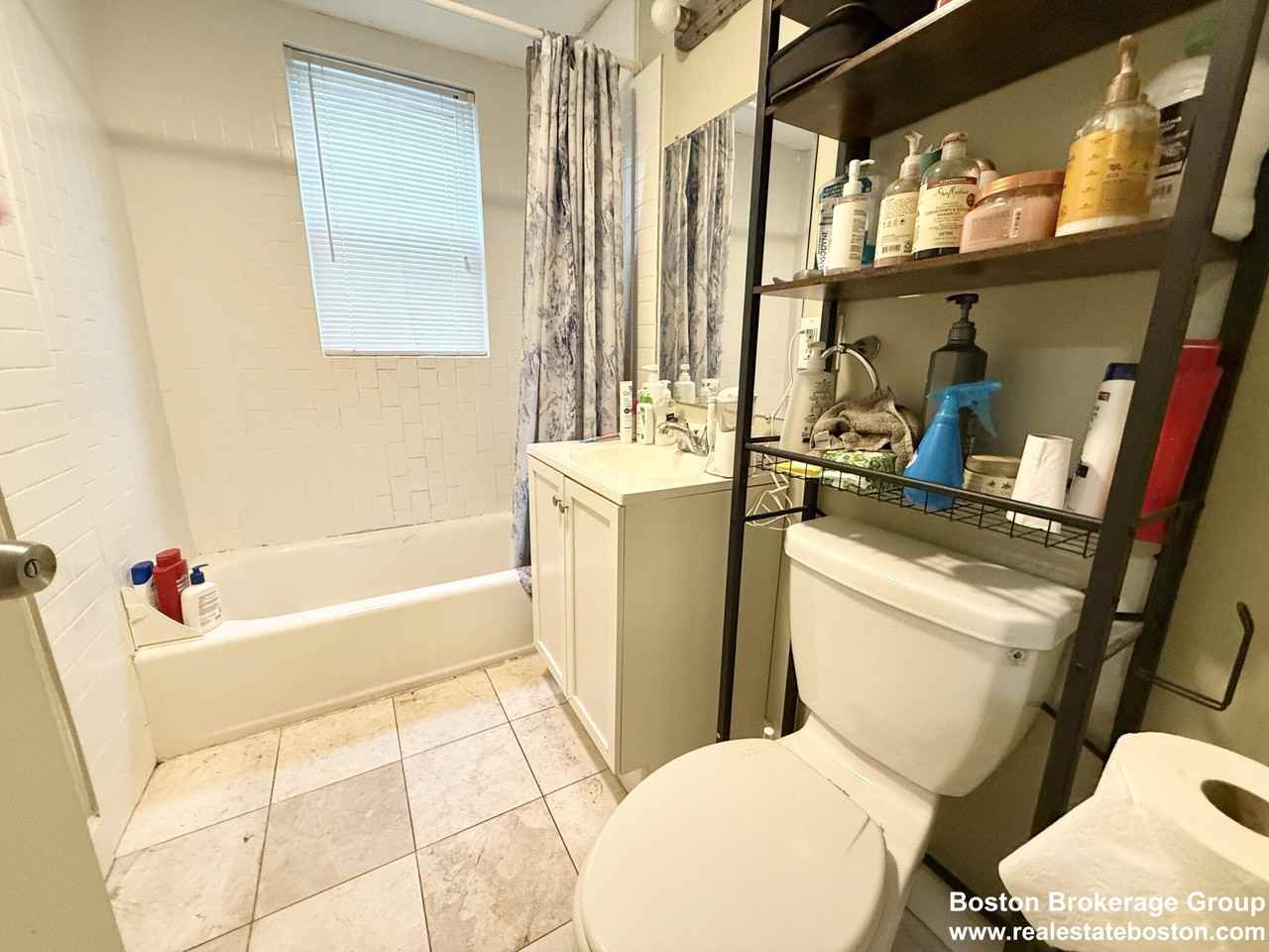 3977 Washington St #1 - Photo 7 of 8