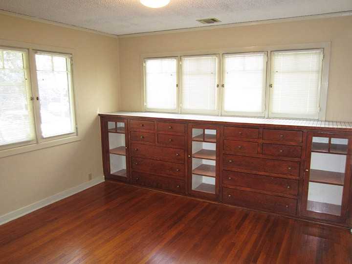 228 North Myrtle Avenue #C - Photo 4 of 16