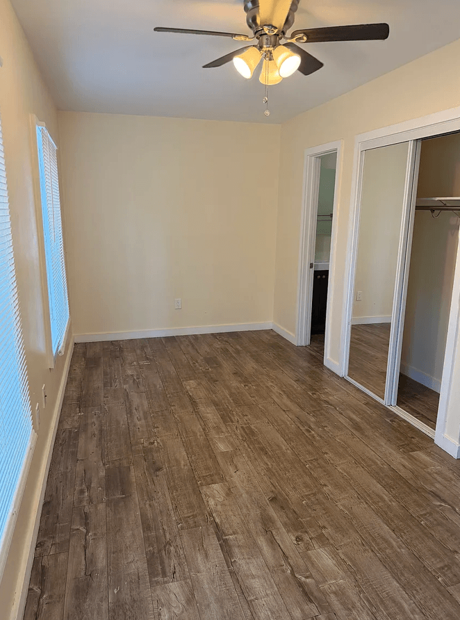 1201 E 64th St - Photo 3 of 5