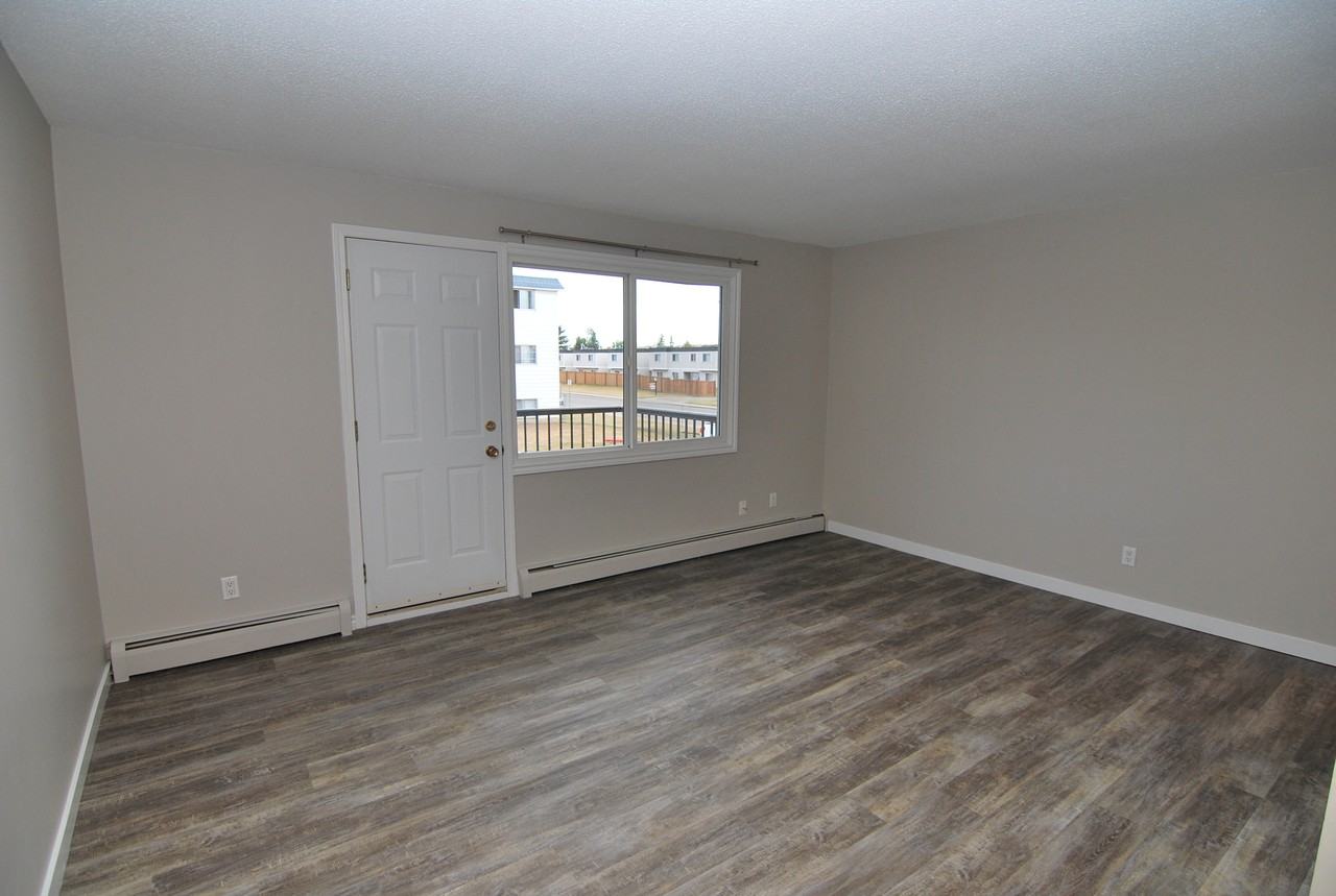 Barwick Manor - Photo 5 of 21