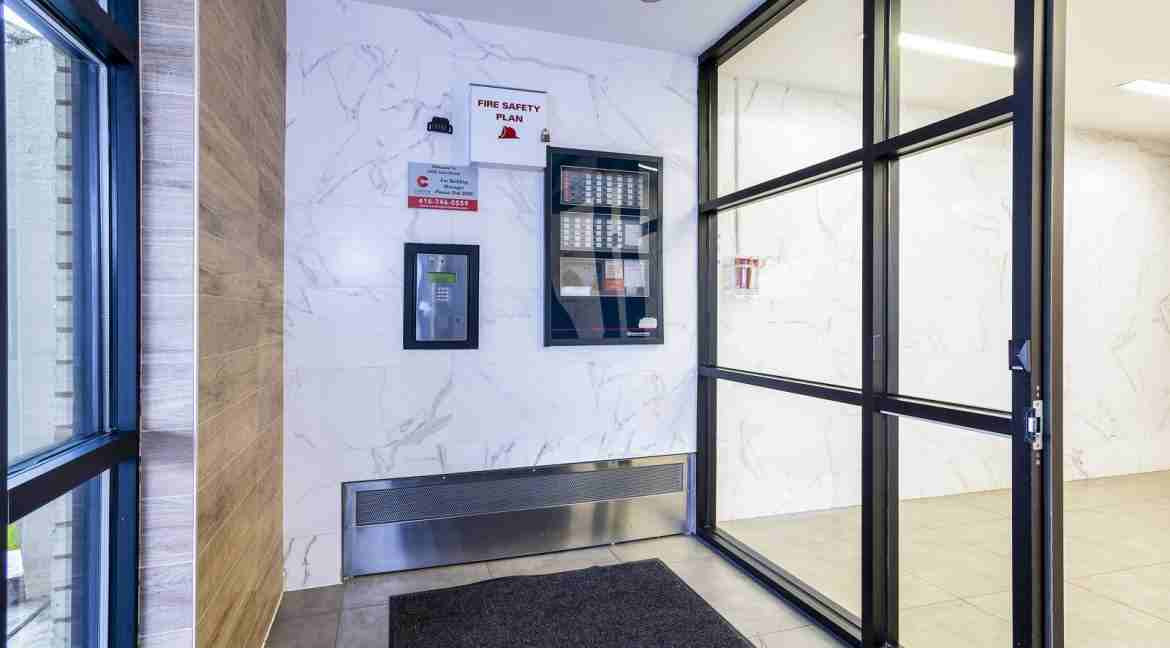 2600 Jane Street - Photo 3 of 30