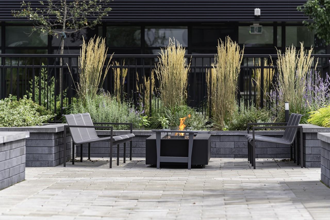 Richmond Yards: 6070 Almon - Photo 2 of 9