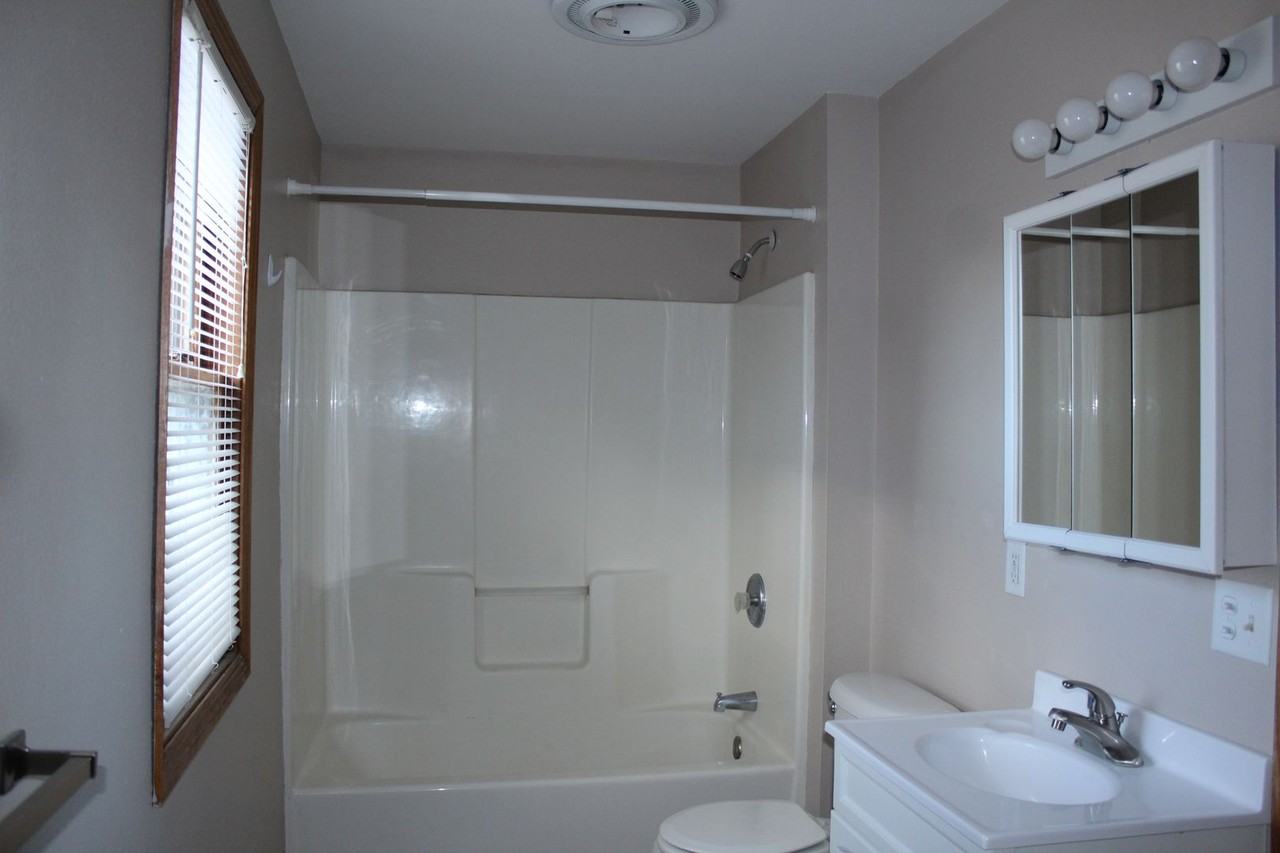 1713 S 8th Ave - Photo 6 of 10