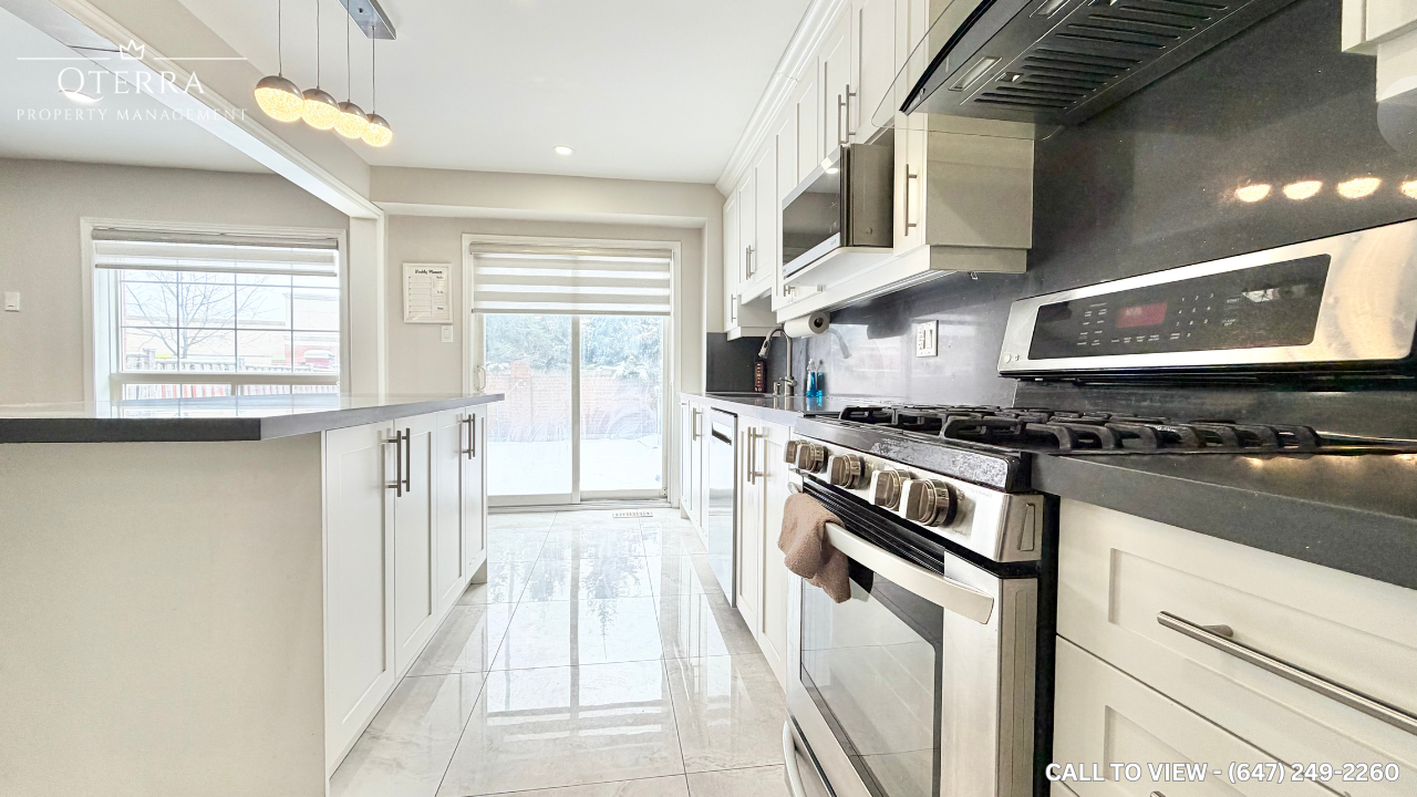 1-12 Irene Crescent, Brampton, Ontario L7A 2V3 - Photo 4 of 16