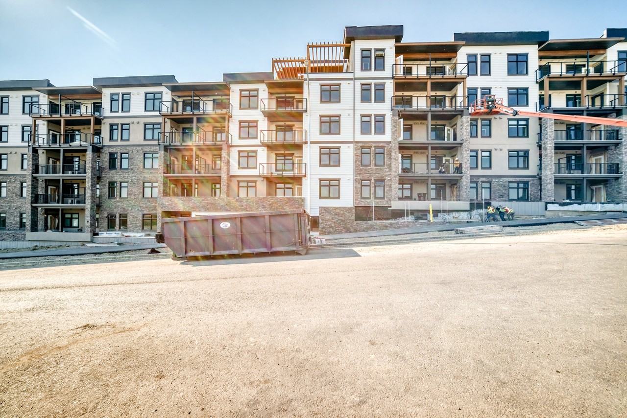 BALSAM Apartments - Photo 6 of 24