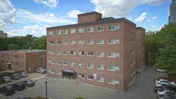 featured image of 279 River Ave