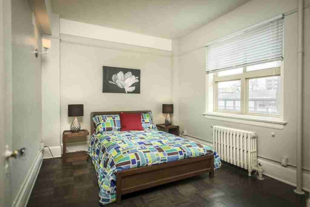 Royal Oak Court - Photo 5 of 11