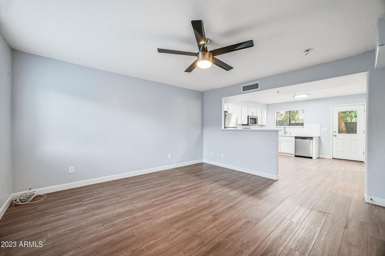 5010 North 22nd Avenue #113 - Photo 3 of 15