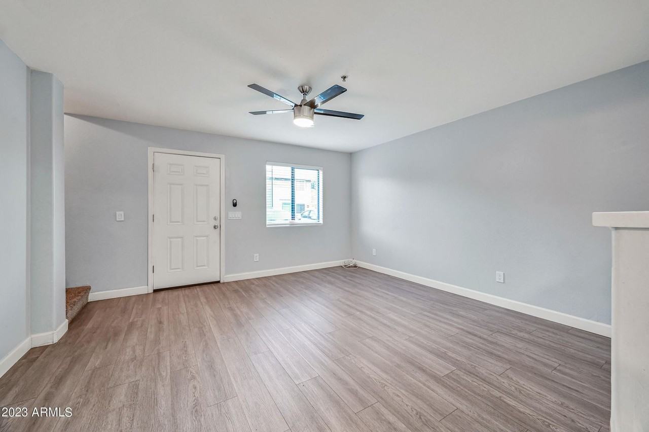 5010 North 22nd Avenue #113 - Photo 2 of 15