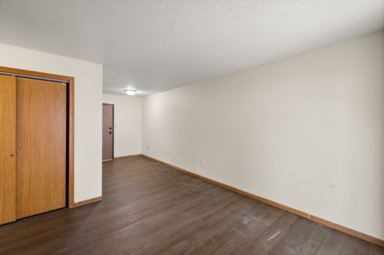 Ivy II - Photo 7 of 50