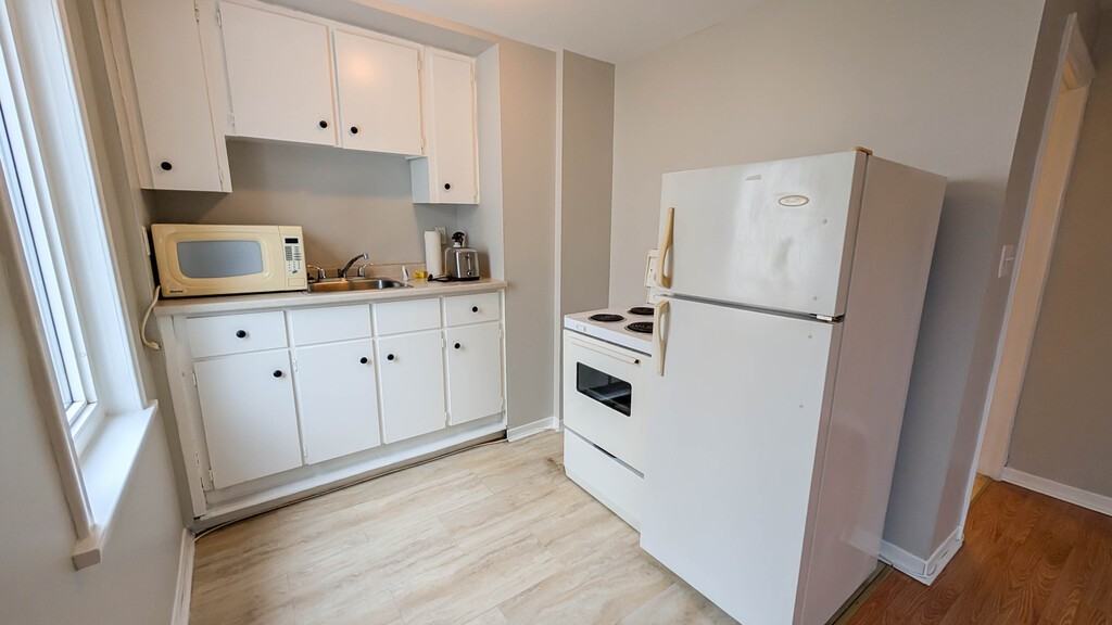 263 King St - Photo 2 of 16